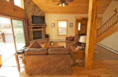 Bethel Ski Chalet | The Sparrow Chalet at Sunrise Village