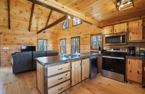 Carbon Hill Cabin | The Speakeasy Cabin On 40 Acres