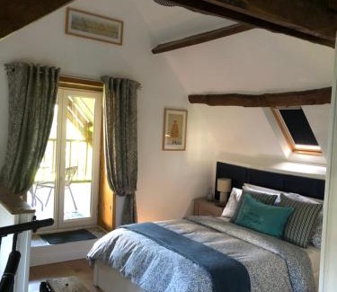 Sourdeval House | The Stable