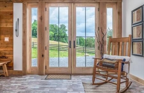 Lexington House | The Stables at Springhouse Farm, The Stables at Springhouse Farm