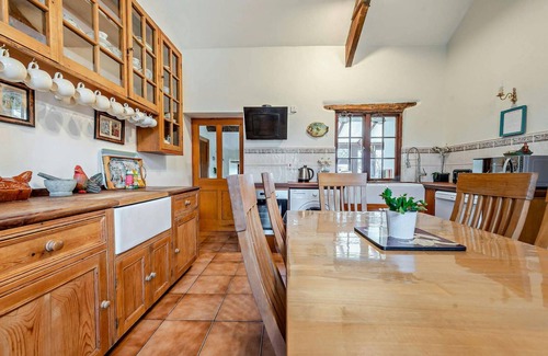 Cardigan Cottage | The Stables, Cardigan