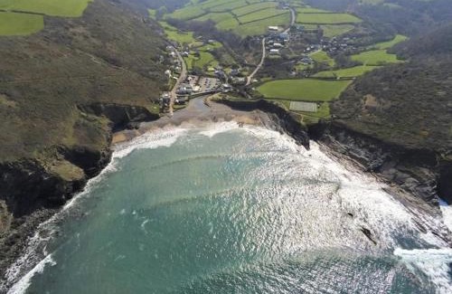 Saint Gennys House | The Stables - Crackington Haven Cornwall