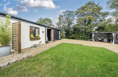 Poulton-le-Fylde Cottage | THE STABLES, romantic, character holiday cottage in Stalmine