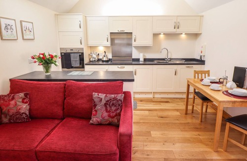North Somercotes Cottage | THE STABLES, romantic, character holiday cottage in North Somercotes