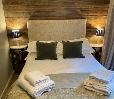 Stow-on-the-Wold Hotel | The Stag at Stow