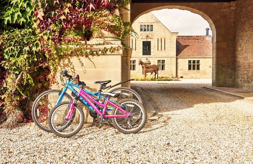 Walwick Cottage | The Stallion