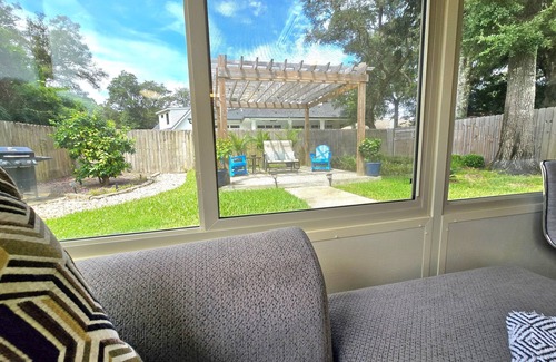 Pensacola Apartment | The Starlight-3mi to Beach