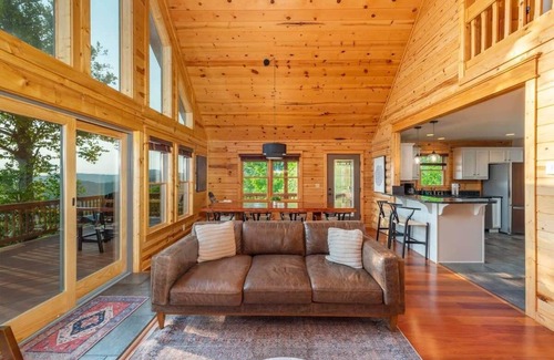 Wolf Laurel Cabin | The Starview Summary: