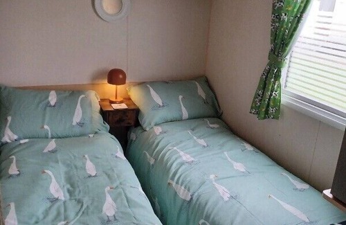 Towyn Cabin | The Static CowAvan Towyn