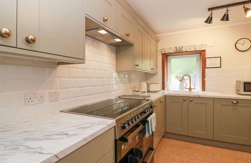 Castle Douglas Cottage | THE STEADING, pet friendly, with open fire in Castle Douglas