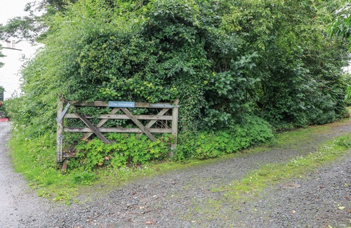 Castle Douglas Cottage | THE STEADING, pet friendly, with open fire in Castle Douglas
