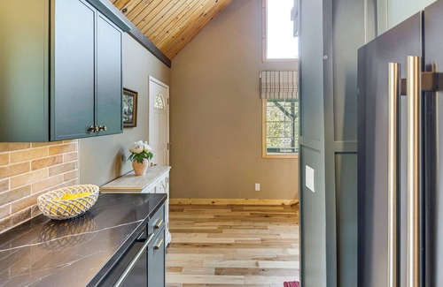 Thousand Oaks House | The Storybook Cottage: Every Stay Tells a Story!