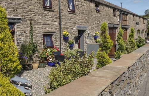 Kirkby-in-Furness Cottage | THE STUDIO MALT KILN COTTAGES, pet friendly in Grizebeck