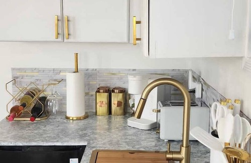 Rokers Point House | The Suite Life