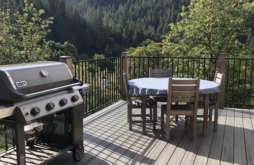Downieville House | The Sunny Side House 4 bedroom