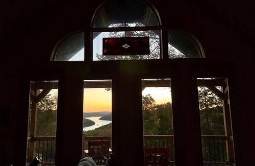 Lampe Cabin | The Sunrise Cabin w/Amazing Views