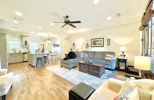 Oxford House | The Sweet Magnolia Discount for S. Carolina game!