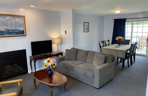 Mystic - New London Hotel | The Taber Inne & Suites