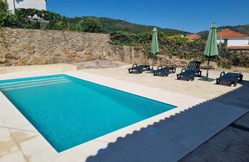 Tralhariz House | The Teacher's House in Douro Valley