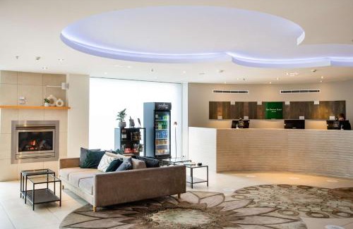 Adelaide Central Business District Hotel | The Terrace Hotel Adelaide