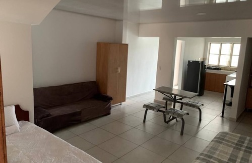 La Estrella Apartment | The Three-palm house