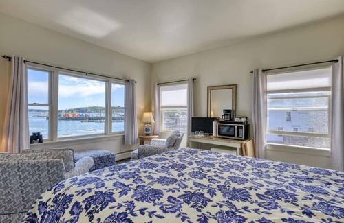 Stonington Hotel | The Timberwind - Inn on the Harbor