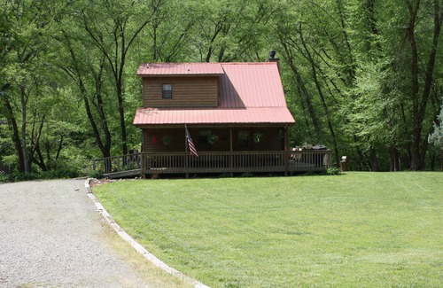 Mineral Bluff House | The Toccoa Riverside Cabin