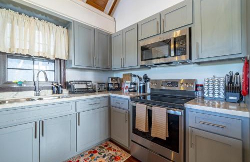 San Pedro Villa | The Toucan Nest and Pool Club at Mahogany Bay