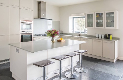 Salcombe House | The Tower - a luxury waterfront home, moments from the beach