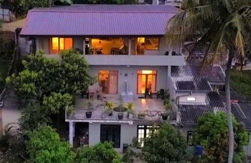 Tennekumbura Cabin | The Traveller Kandy