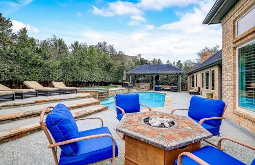 Riverplace House | The Treasure Island Hideaway