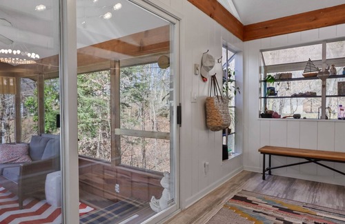 Shorewood-Tower Hills-Harbert House | The Tree House - North Star Properties