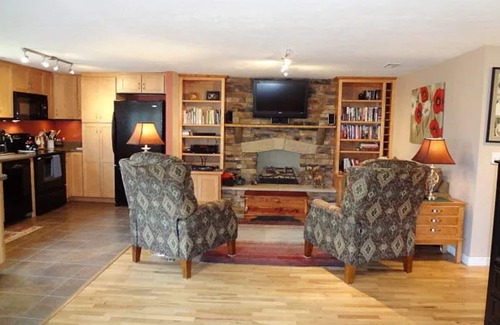 Franklin House | The Tree House