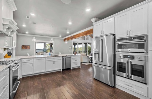 Garfield House | The Tree Top Serenity at Beaver Lake family