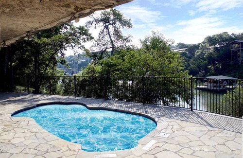 Lakeway Villa | The Treehouse on Lake Travis