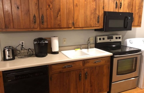 Cheyenne Apartment | The Tribe Space- Country, but close