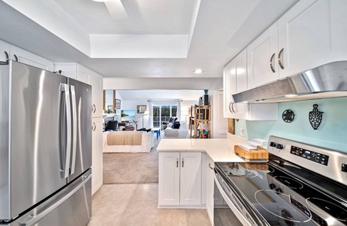 East Rocks House | The Turtle Nest: Charming Pool Home in East Rocks!