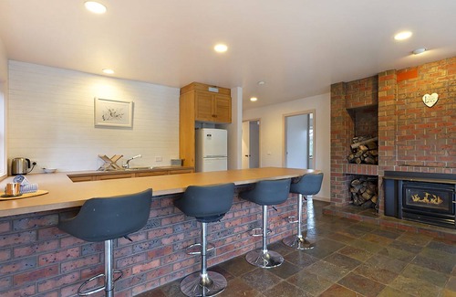 Warrnambool House | The ultimate multi-family riverside living.