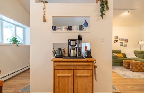 Fairbanks Apartment | The Upper Downtown Suite 2.0