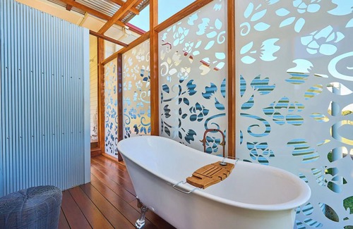Middle Pocket Other | THE VALE, Luxury Farm Homestead & Animal Sanctuary Hot Tub, Fire Pit, Wood Oven