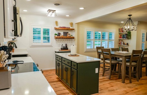 Providence Forge House | The Vibe: 3BR- Wedding-Ready Retreat with King Comfort & Fire Pit on 10 acres