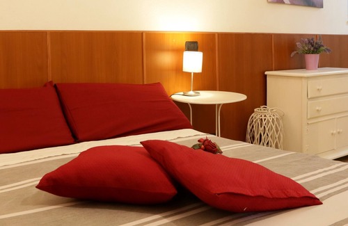 Lake Bracciano Bed & Breakfast | THE VICOLO IN TREVIGNANO ROMANO ON LAKE BRACCIANO
