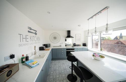 Holt Apartment | 'The View' Penthouse Apartment Number Four Lees Terrace