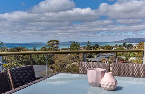 Rye House | The View - Pet friendly and only a short walk to the beach