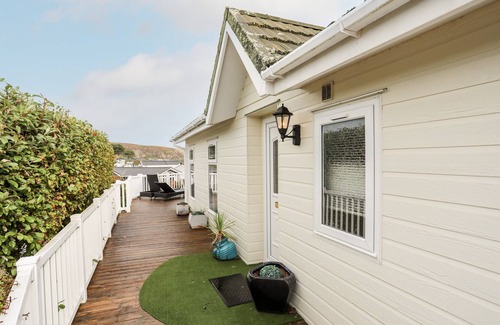 Mynytho Cottage | THE WARREN D24, pet friendly, country holiday cottage in Abersoch
