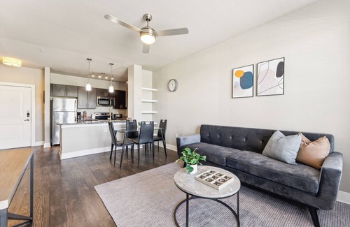 South Arlington Apartment | The Watson 260 I Comfy 2 Bed 1 Bath