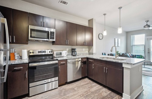 South Arlington Apartment | The Watson 278 I Spacious 1 Bed 1 Bath
