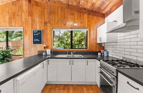 Onemana House | The Wee Bothy - Onemana Holiday Home