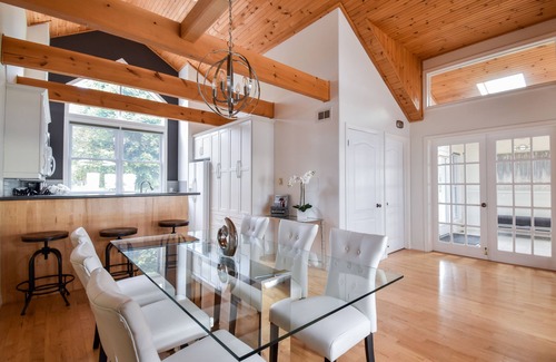 Wellington House | The West Lake House lakeside retreat