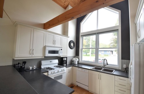 Wellington House | The West Lake House lakeside retreat